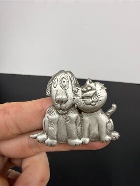 Silver Dog & Cat Brooch Pin - Silver Pet Pair